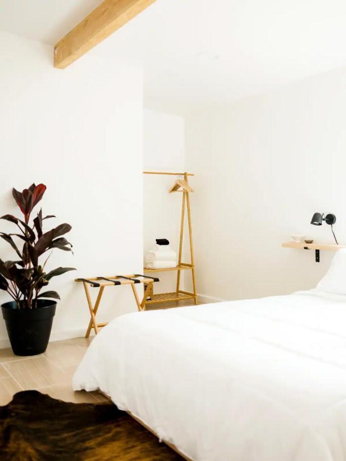The Zen - Outdoor Shower, Gas Fireplace, Walkable To Shops & Restaurants Джошуа-Трі Екстер'єр фото