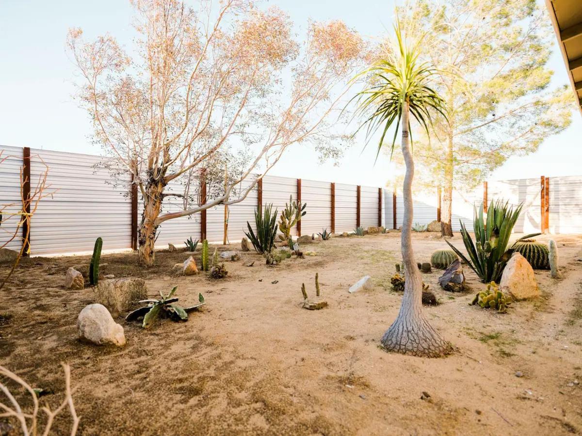 The Zen - Outdoor Shower, Gas Fireplace, Walkable To Shops & Restaurants Джошуа-Трі Екстер'єр фото